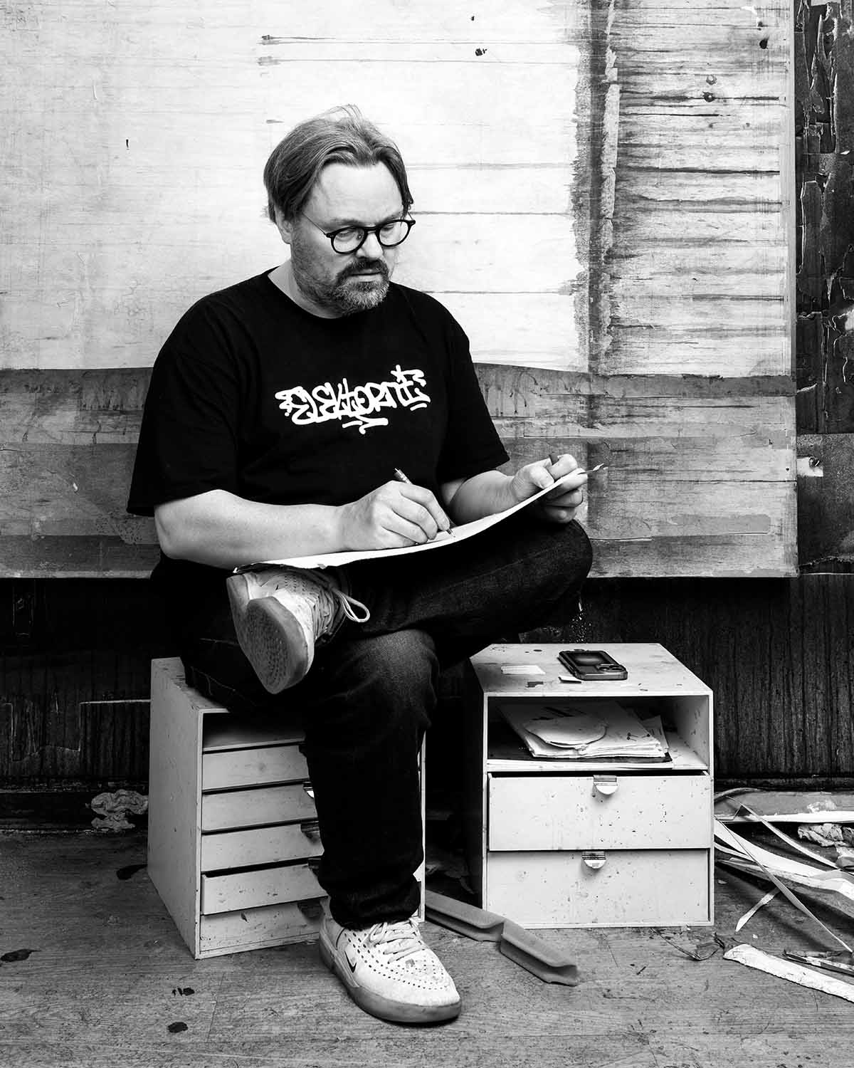 JaakkoMattila-portrait2025_Photo_TeroJussila-web Exhibition with Peter Bramsen's own lithographs